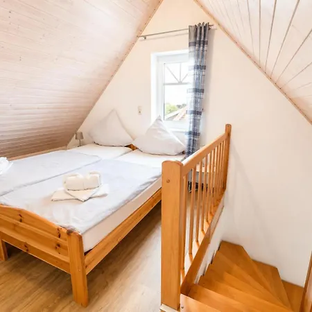 Ferienwohnung-morgenlicht-in-der-ferienanlage-suedblick